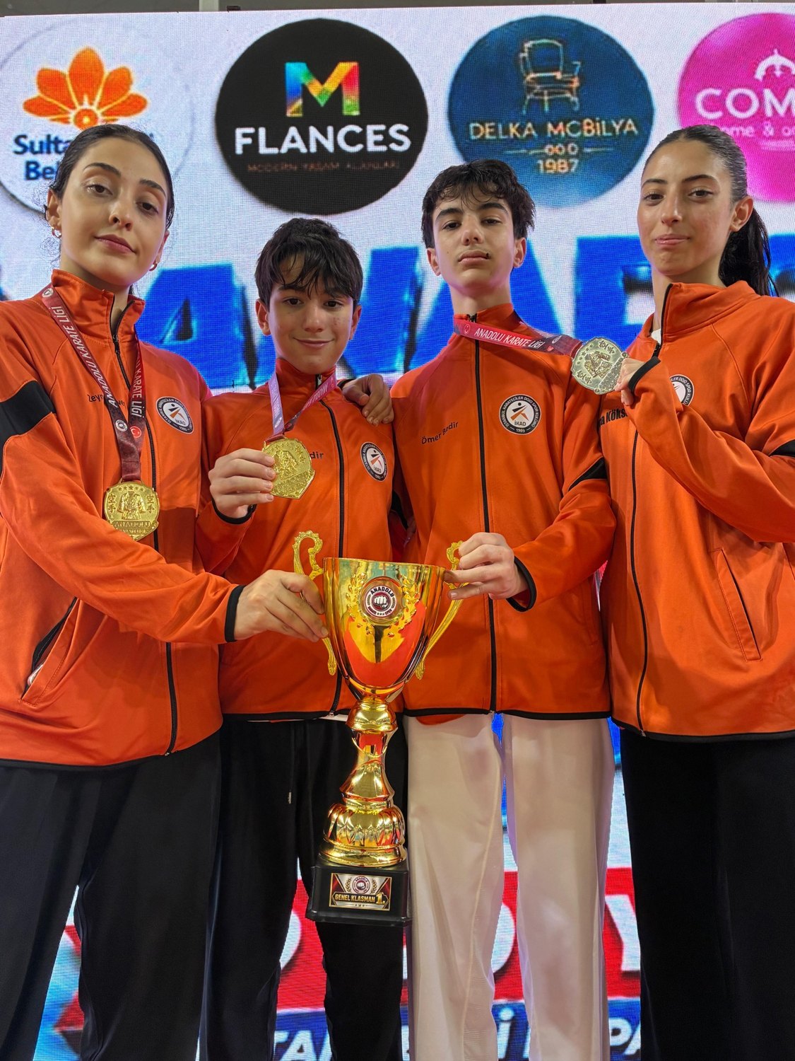Takım kupa fotoğrafı